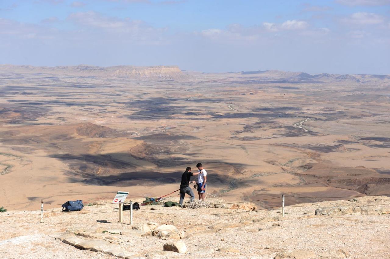 Tzukim Desert Traveler'S Hotel - מלון צוקים Mitzpe Ramon Exterior photo